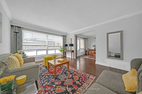 Photo 1 at 158 Hilda Avenue, Newtonbrook West, Toronto