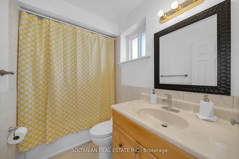 Photo 28 at 158 Hilda Avenue, Newtonbrook West, Toronto