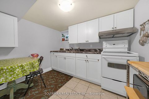 Photo 36 at 158 Hilda Avenue, Newtonbrook West, Toronto