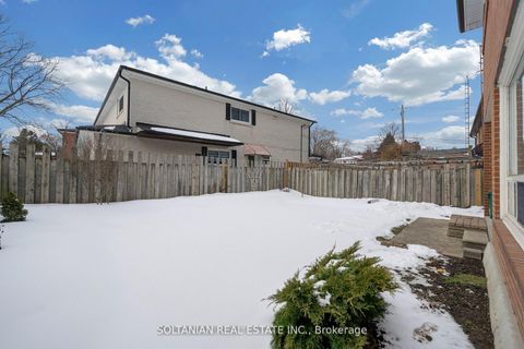 Photo 42 at 158 Hilda Avenue, Newtonbrook West, Toronto
