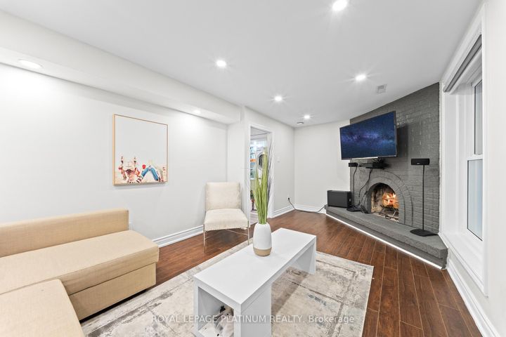 Photo 39 at 9 - 18 Cotton Downway, Pleasant View, Toronto