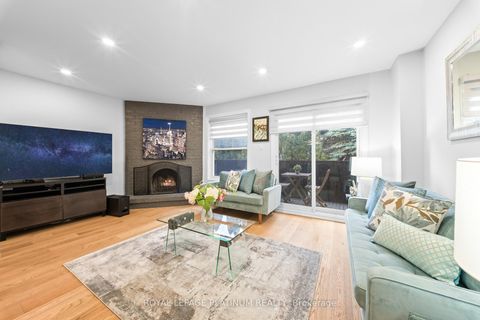 Photo 17 at 9 - 18 Cotton Downway, Pleasant View, Toronto