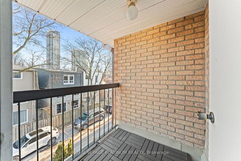 Photo 30 at 9 - 18 Cotton Downway, Pleasant View, Toronto