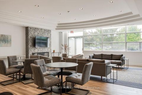 Photo 16 at 130 - 1001 Roselawn Avenue, Belgravia, Toronto