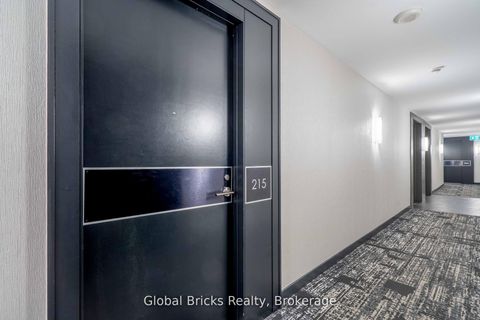 Photo 3 at #215 - 215 Fort York Boulevard, Niagara, Toronto