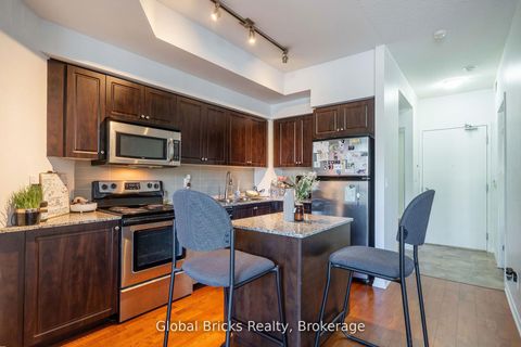 Photo 10 at #215 - 215 Fort York Boulevard, Niagara, Toronto