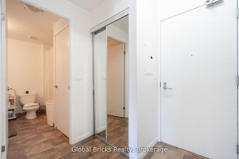 Photo 14 at #215 - 215 Fort York Boulevard, Niagara, Toronto