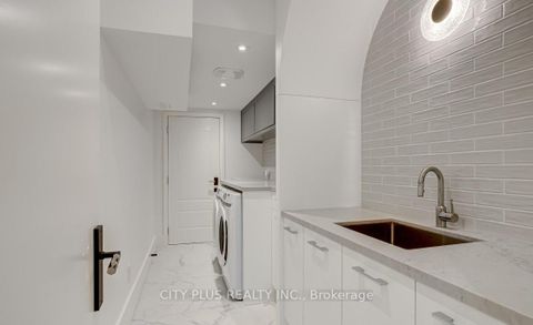 Photo 23 at 119 Glengrove Avenue W, Lawrence Park South, Toronto