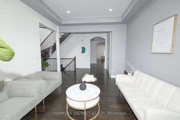 Photo 8 at 210 Cannes Avenue, Vellore Village, Vaughan