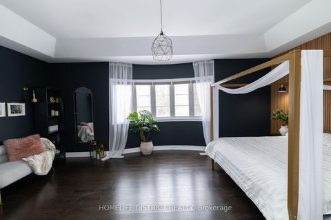 Photo 31 at 210 Cannes Avenue, Vellore Village, Vaughan