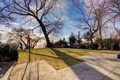 Photo 41 at 67 Lake Promenade, Long Branch, Toronto
