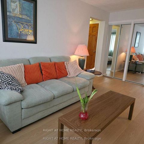 Photo 4 at 2504 - 715 Don Mills Road, Flemingdon Park, Toronto