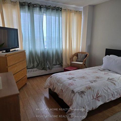 Photo 15 at 2504 - 715 Don Mills Road, Flemingdon Park, Toronto