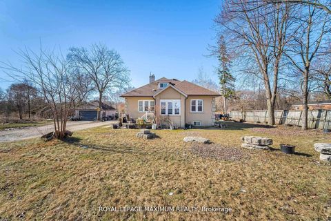 Photo 11 at 255 Albion Road N, Old Rexdale, Toronto