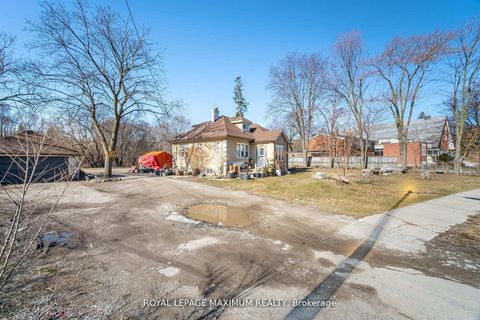 Photo 12 at 255 Albion Road N, Old Rexdale, Toronto