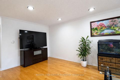 Photo 4 at 71 Maple Branch Path NE, The Westway, Toronto