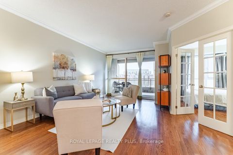 Photo 11 at 609 - 2662 Bloor Street W, Kingsway South, Toronto