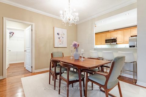Photo 13 at 609 - 2662 Bloor Street W, Kingsway South, Toronto