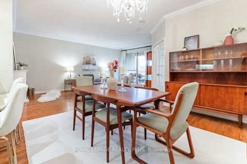 Photo 15 at 609 - 2662 Bloor Street W, Kingsway South, Toronto