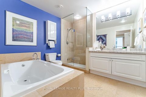 Photo 19 at 609 - 2662 Bloor Street W, Kingsway South, Toronto