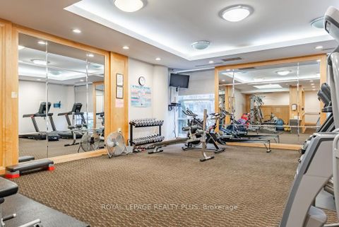 Photo 26 at 609 - 2662 Bloor Street W, Kingsway South, Toronto