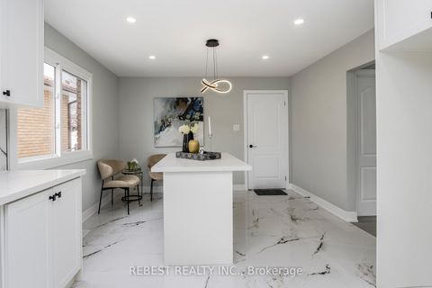 Photo 12 at 92 LILLIAN Crescent, Sunnidale, Barrie