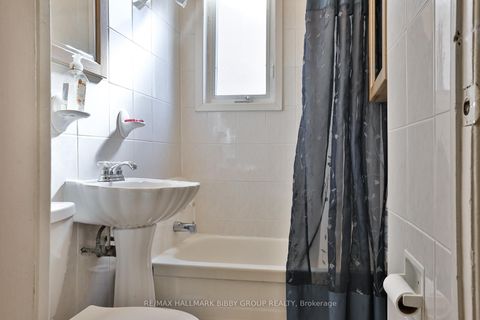 Photo 12 at 98 Fuller Avenue, Roncesvalles, Toronto