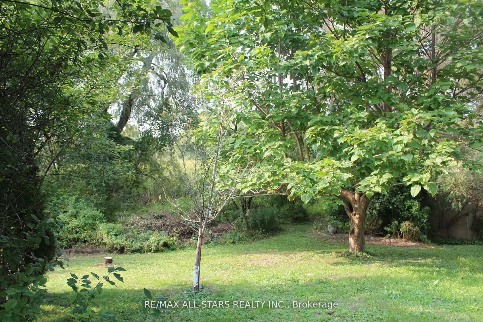 40-A Riverglen Drive, Keswick South, Georgina photo number 2