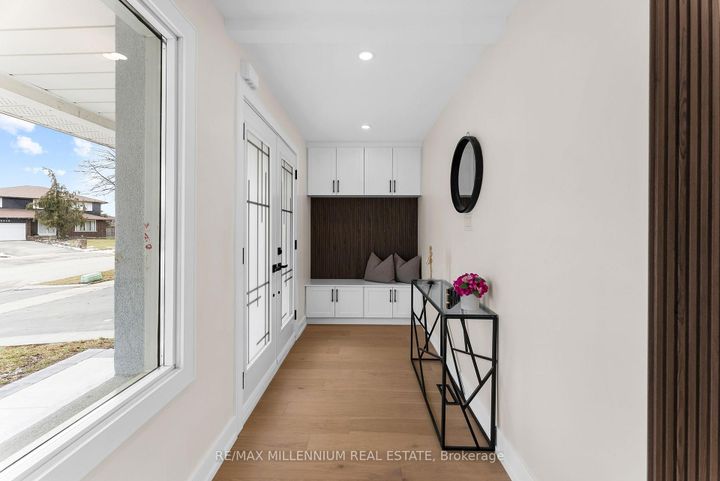 Photo 5 at 2437 Chilsworthy Avenue, Cooksville, Mississauga