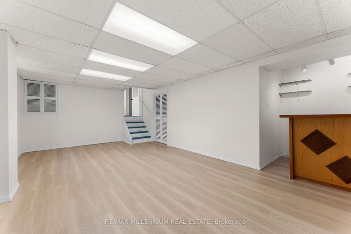 Photo 36 at 2437 Chilsworthy Avenue, Cooksville, Mississauga