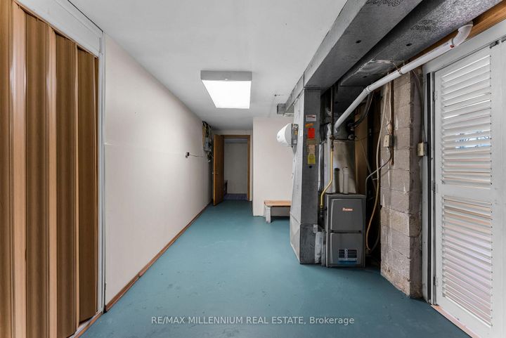 Photo 38 at 2437 Chilsworthy Avenue, Cooksville, Mississauga