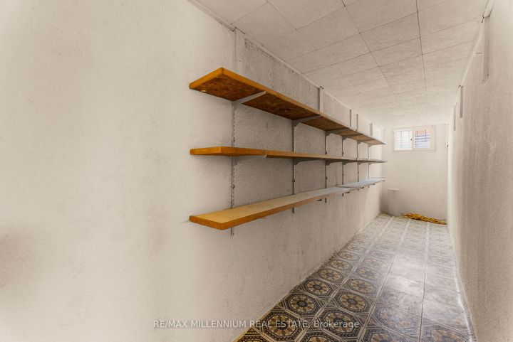 Photo 39 at 2437 Chilsworthy Avenue, Cooksville, Mississauga