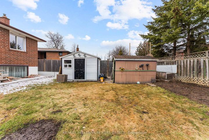 Photo 43 at 2437 Chilsworthy Avenue, Cooksville, Mississauga