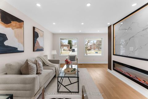 Photo 7 at 2437 Chilsworthy Avenue, Cooksville, Mississauga