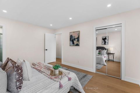 Photo 18 at 2437 Chilsworthy Avenue, Cooksville, Mississauga