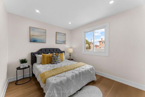 Photo 21 at 2437 Chilsworthy Avenue, Cooksville, Mississauga