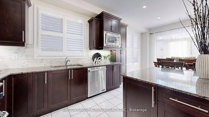 Photo 28 at 186 Ascalon Drive, Patterson, Vaughan