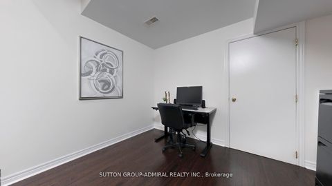 Photo 6 at 186 Ascalon Drive, Patterson, Vaughan