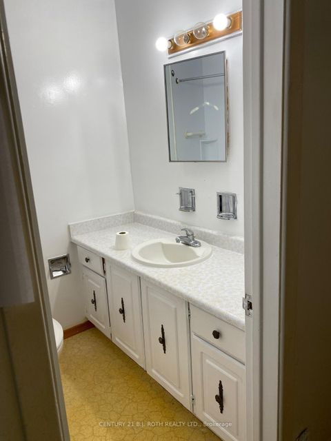 Photo 6 at 17 Burbank Place, Wellington, Barrie