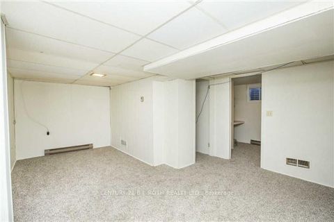 Photo 9 at 17 Burbank Place, Wellington, Barrie