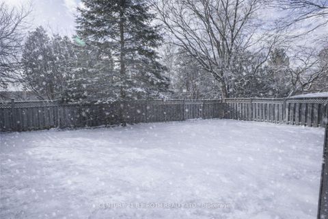 Photo 12 at 17 Burbank Place, Wellington, Barrie