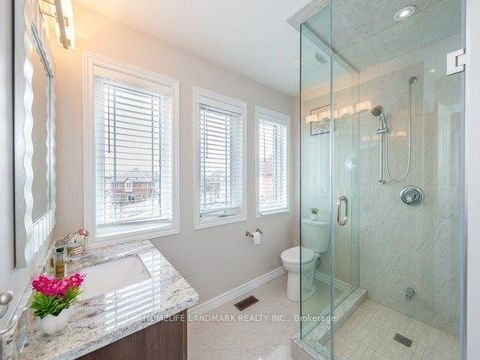 Photo 12 at 98 Stoyell Drive, Jefferson, Richmond Hill