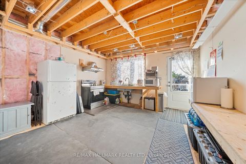 Photo 12 at 160 Silverthorn Avenue, Eglinton West, Toronto