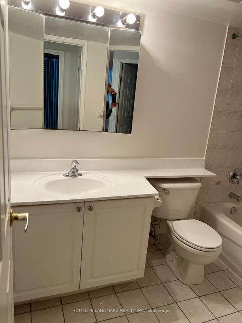 Photo 8 at 215 - 28 Olive Avenue, Willowdale East, Toronto