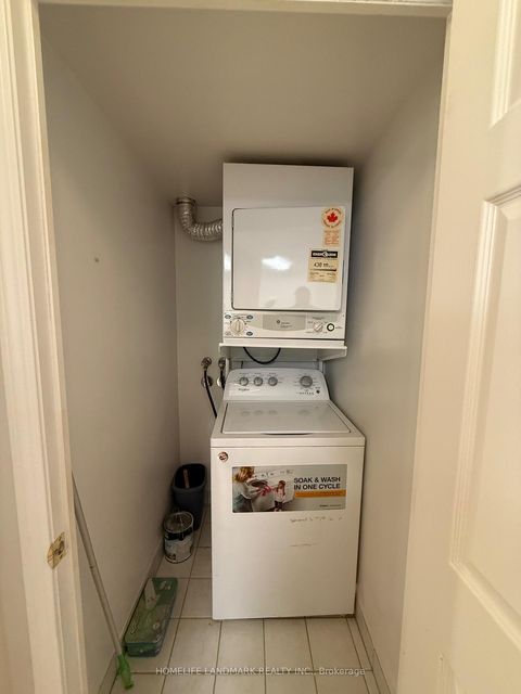 Photo 9 at 215 - 28 Olive Avenue, Willowdale East, Toronto