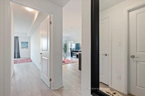 Photo 5 at 610 - 299 Cundles Road E, Alliance, Barrie