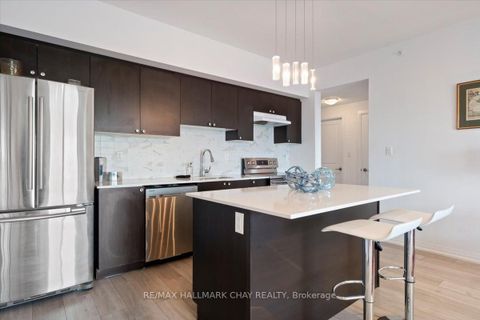 Photo 7 at 610 - 299 Cundles Road E, Alliance, Barrie