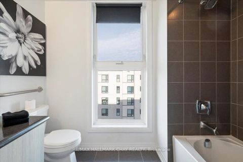 Photo 23 at 610 - 299 Cundles Road E, Alliance, Barrie