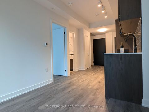 Photo 8 at 1104 - 127 Broadway Avenue, Mount Pleasant West, Toronto