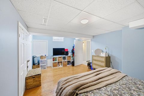 Photo 36 at 2 Castle Park Boulevard, Sonoma Heights, Vaughan